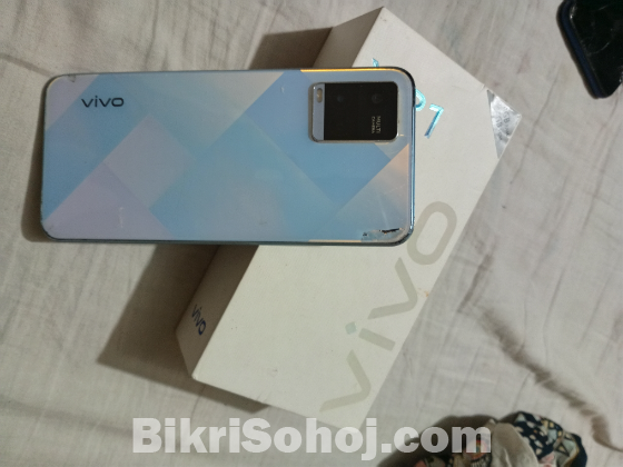 Vivo y21